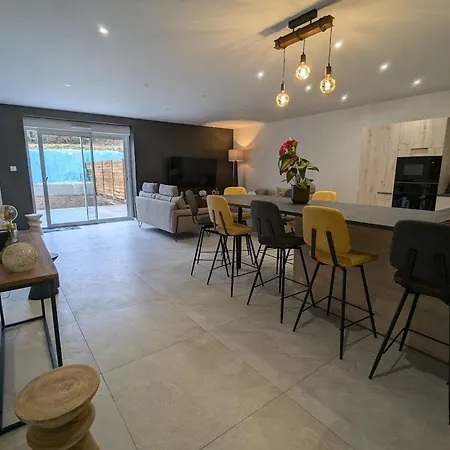 Casa vacanze Spacieux à Près Du Lac, Sauna, Jeux, Proche Nature - Fr-1-589-801 *